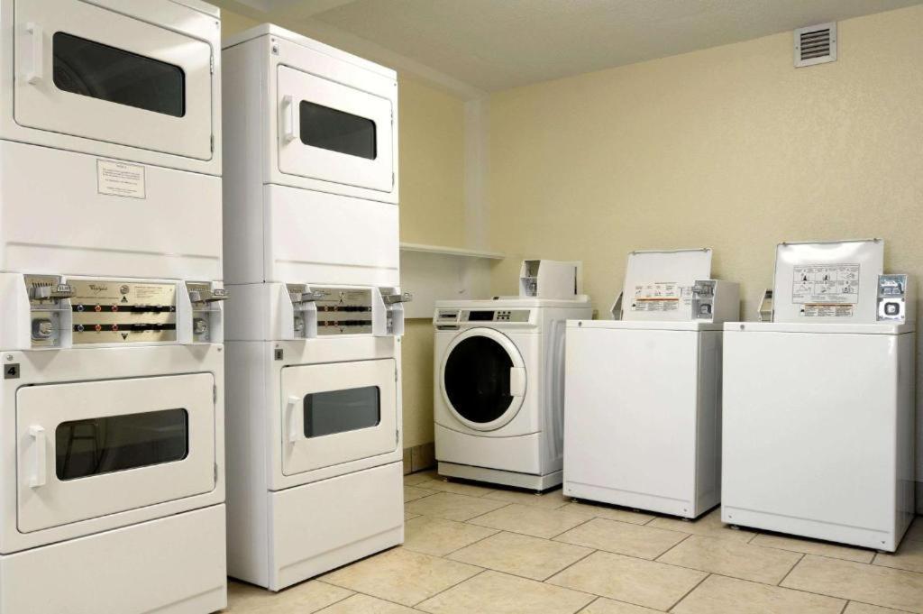 Baymont By Wyndham Macon I-75 Motel Екстериор снимка