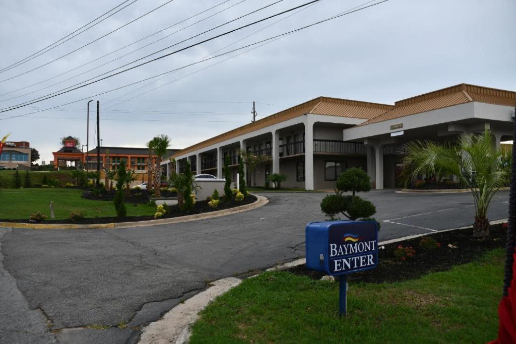 Baymont By Wyndham Macon I-75 Motel Екстериор снимка