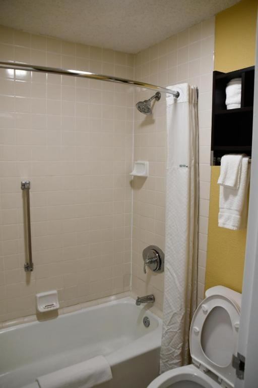 Baymont By Wyndham Macon I-75 Motel Екстериор снимка