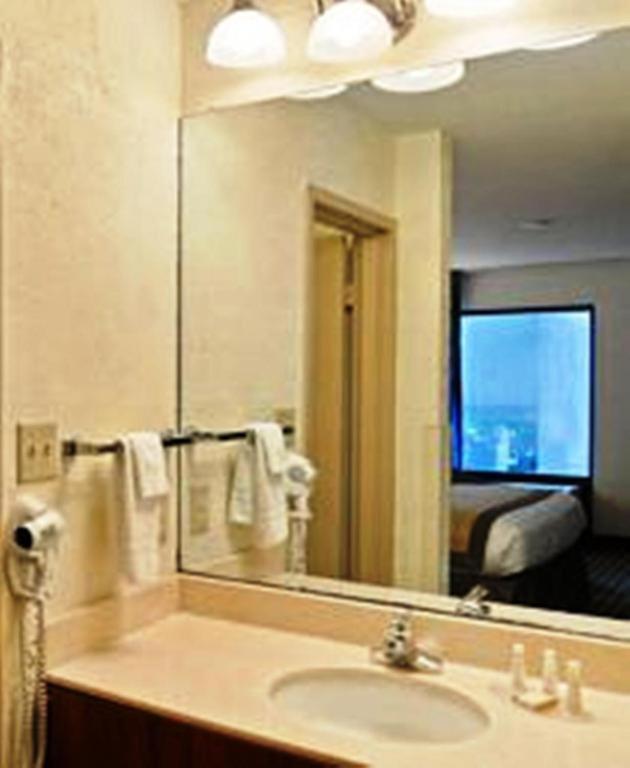 Baymont By Wyndham Macon I-75 Motel Екстериор снимка